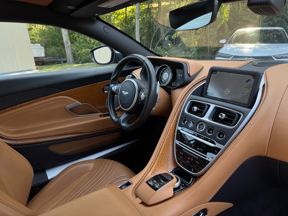 2017 Aston Martin DB11