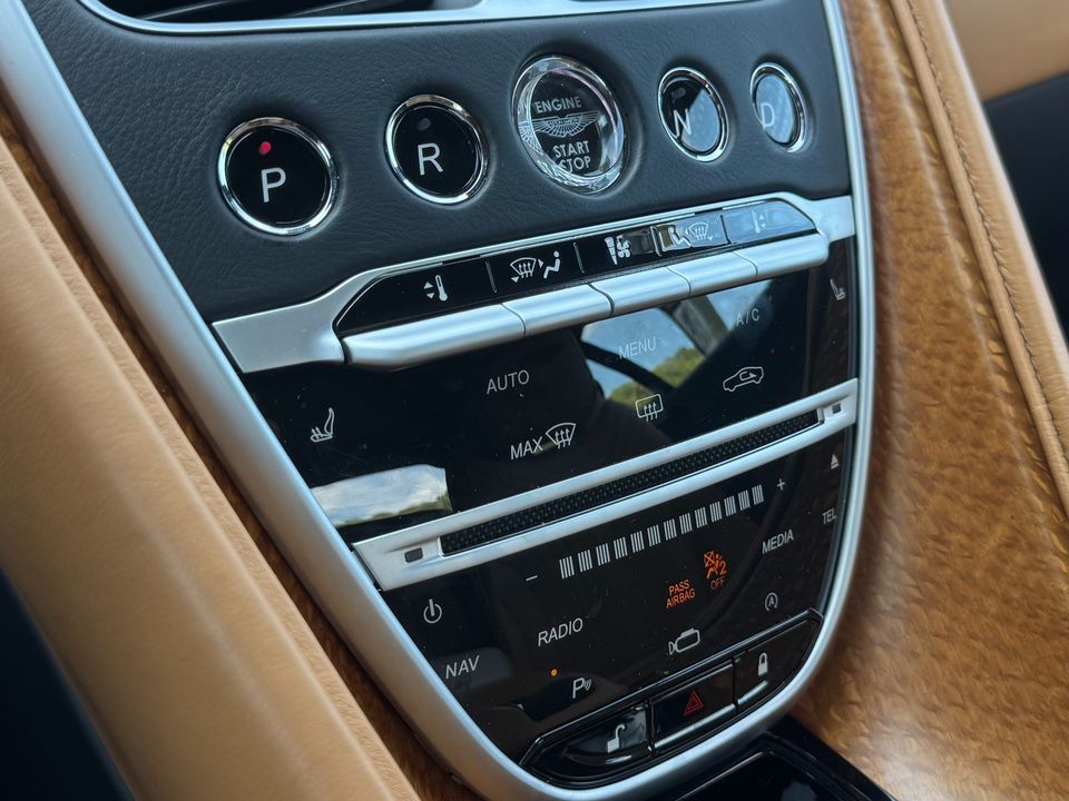 2017 Aston Martin DB11