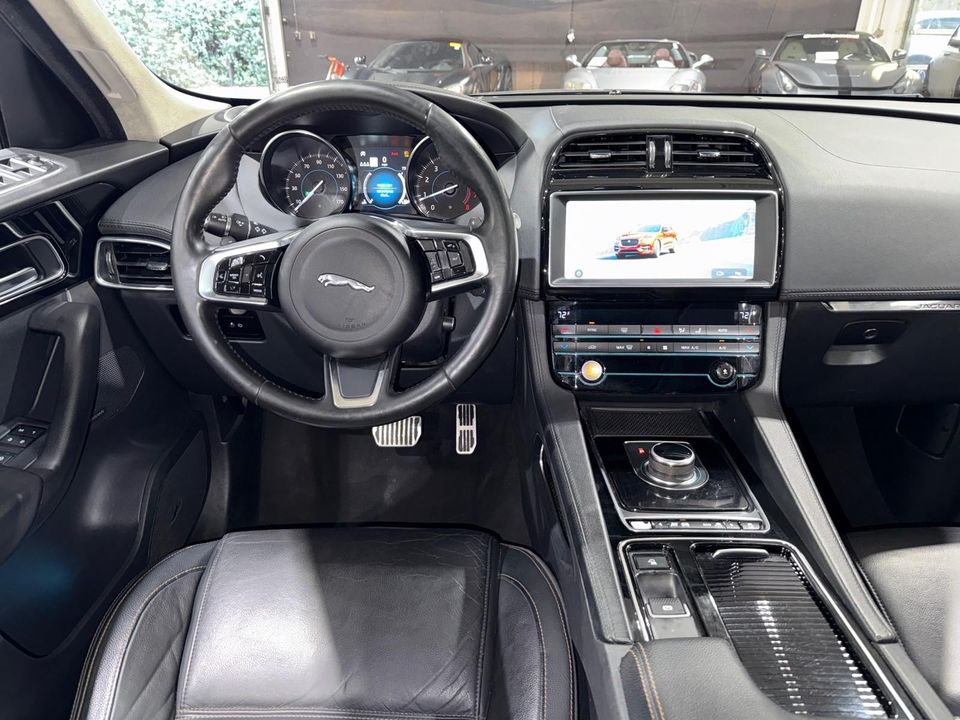 2019 Jaguar F-PACE