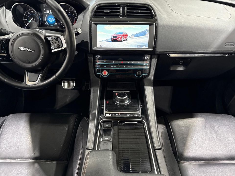 2019 Jaguar F-PACE