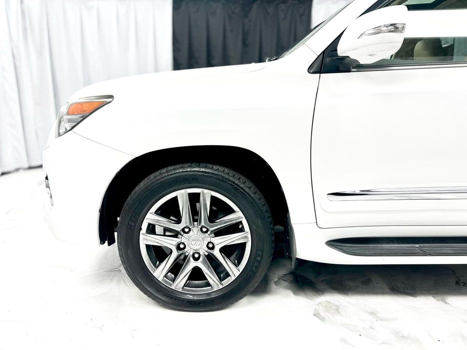 2013 Lexus LX 570