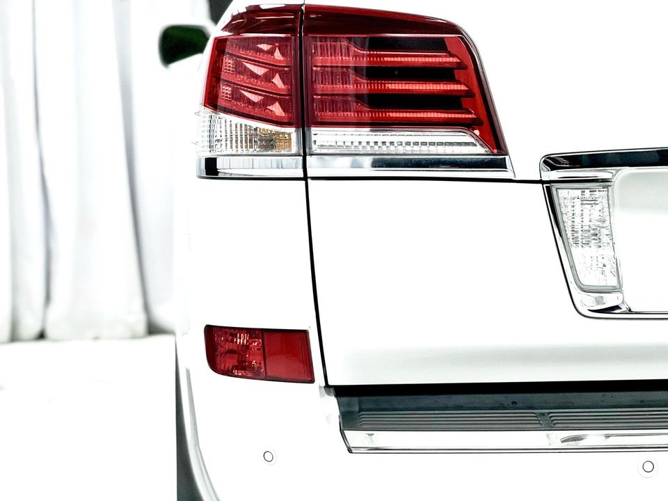 2013 Lexus LX 570