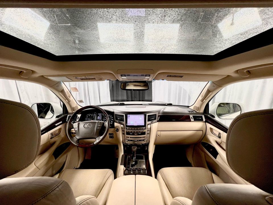 2013 Lexus LX 570