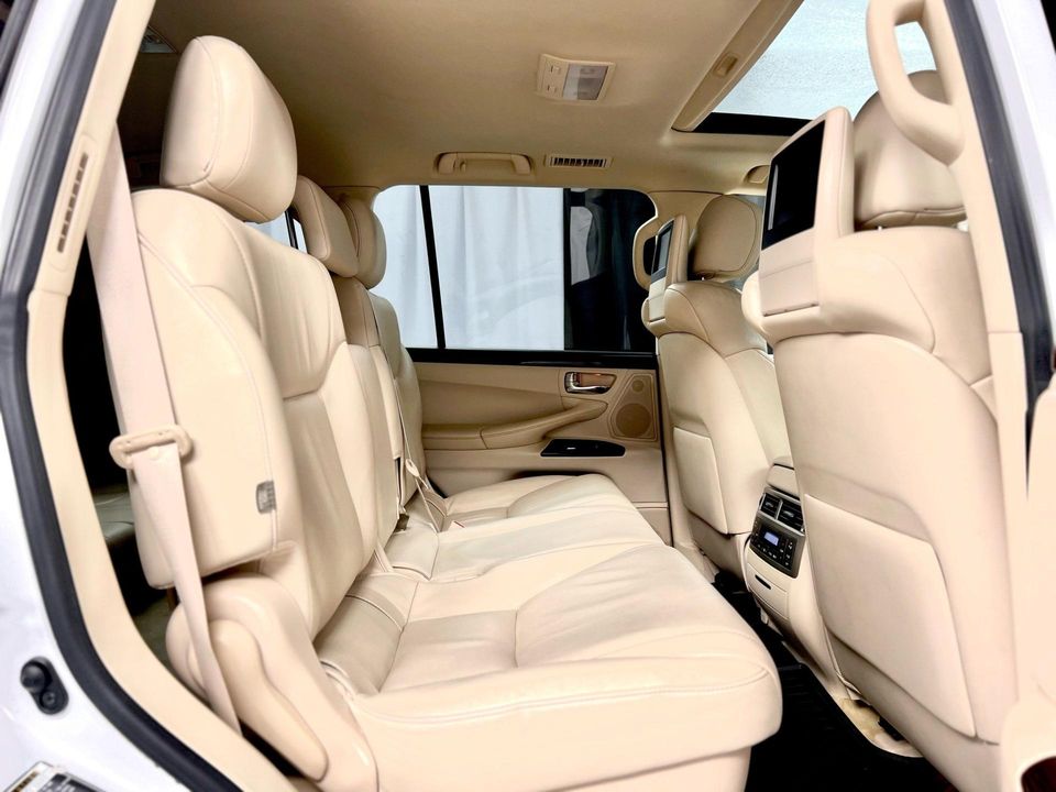 2013 Lexus LX 570