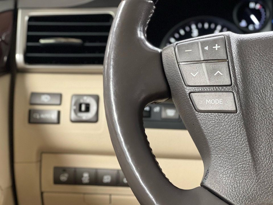 2013 Lexus LX 570