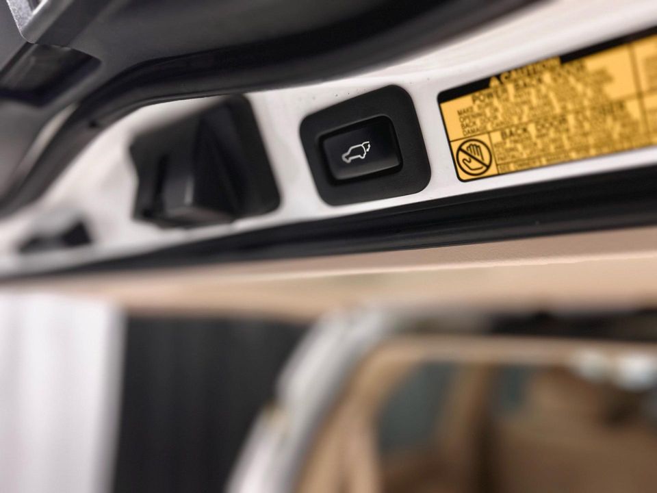 2013 Lexus LX 570