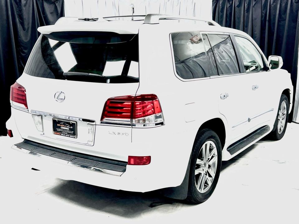 2013 Lexus LX 570