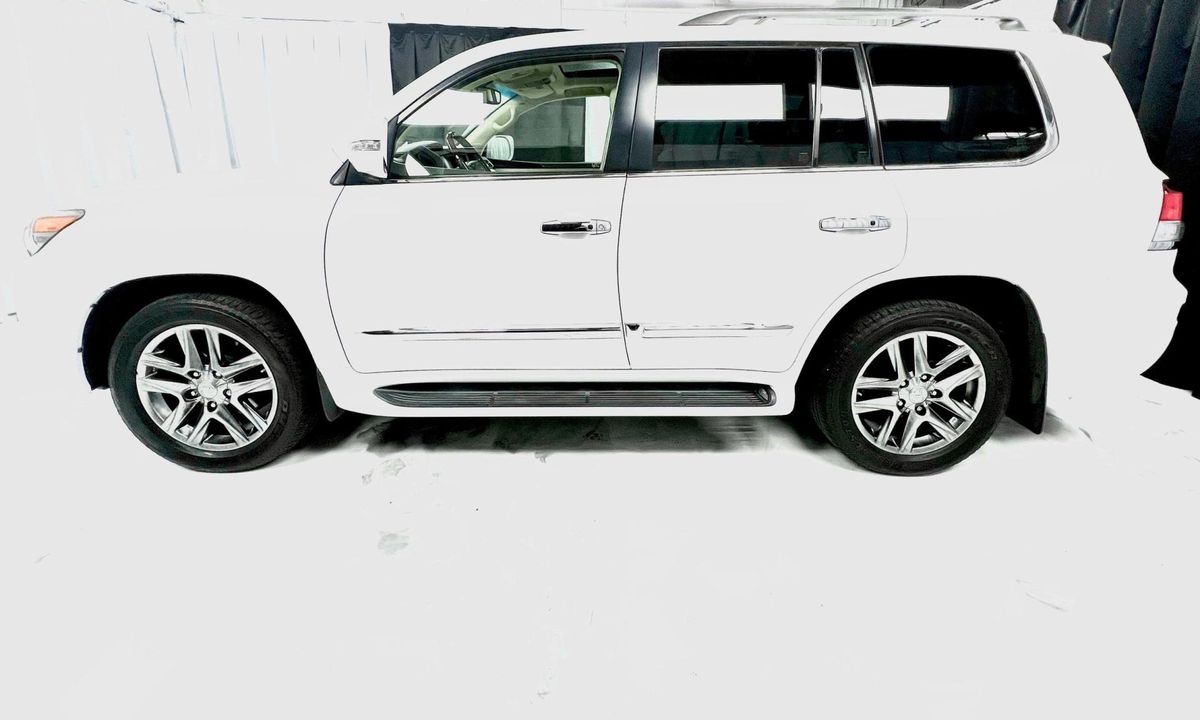 2013 Lexus LX 570