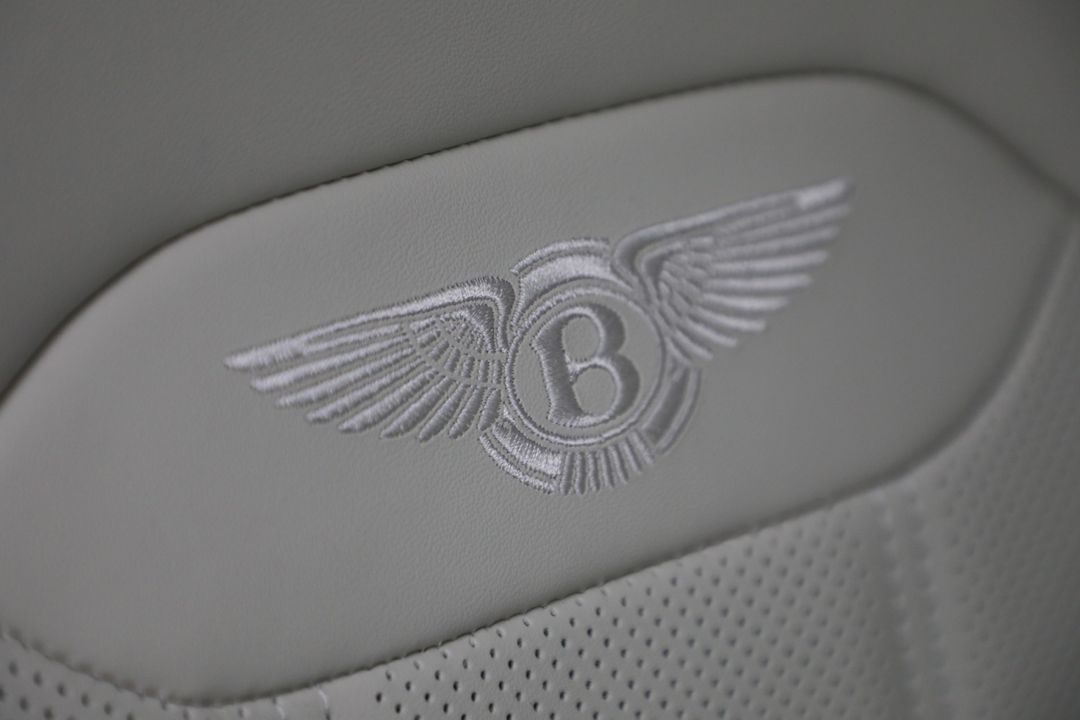 2025 Bentley Bentayga EWB