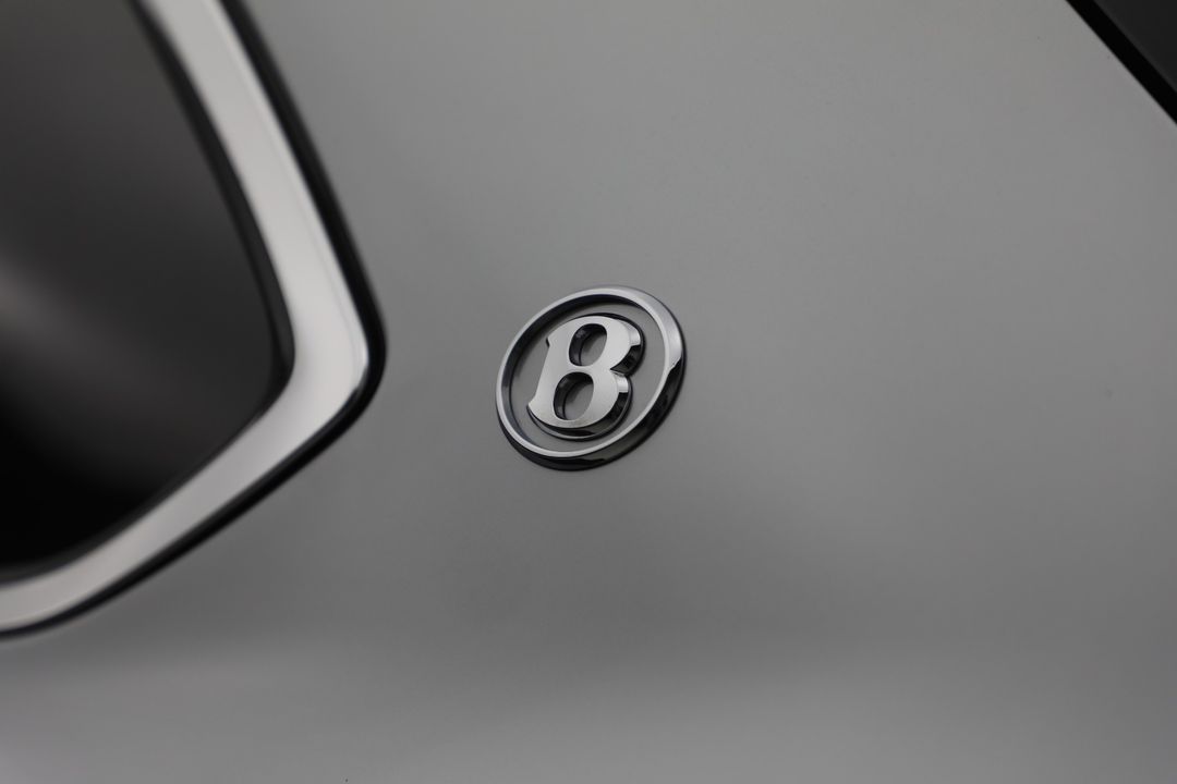 2025 Bentley Bentayga EWB