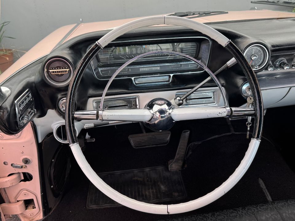 1959 CADILLAC COUPE DEVILLE