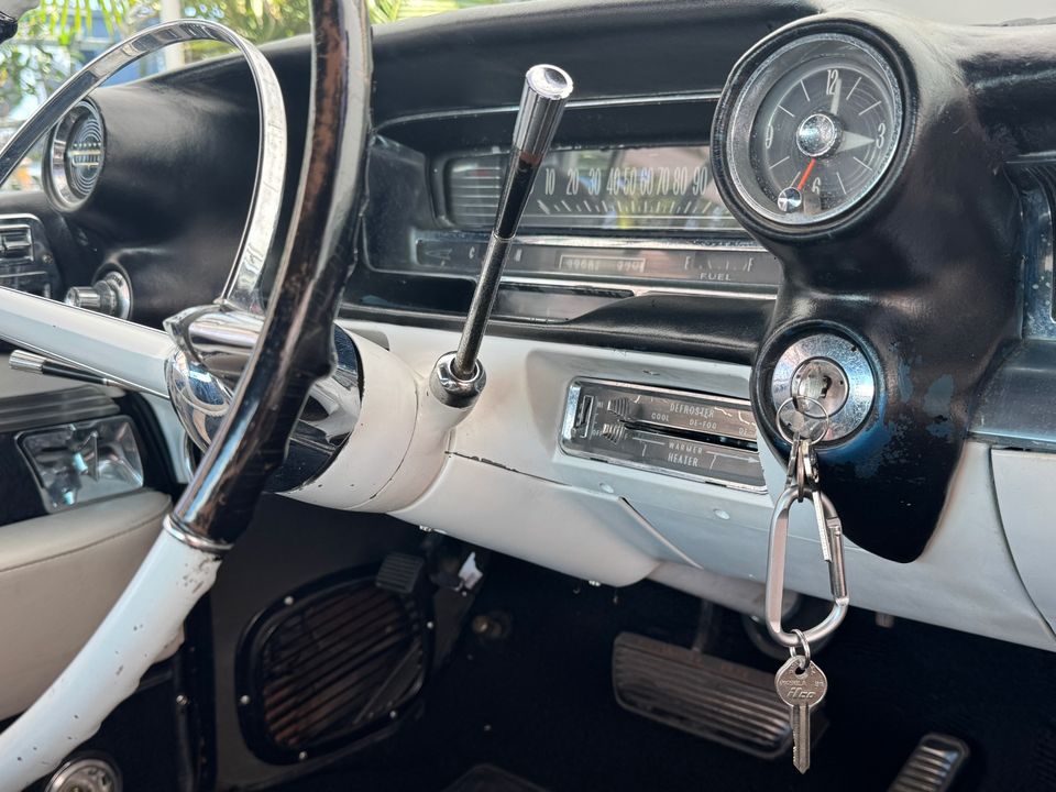 1959 CADILLAC COUPE DEVILLE
