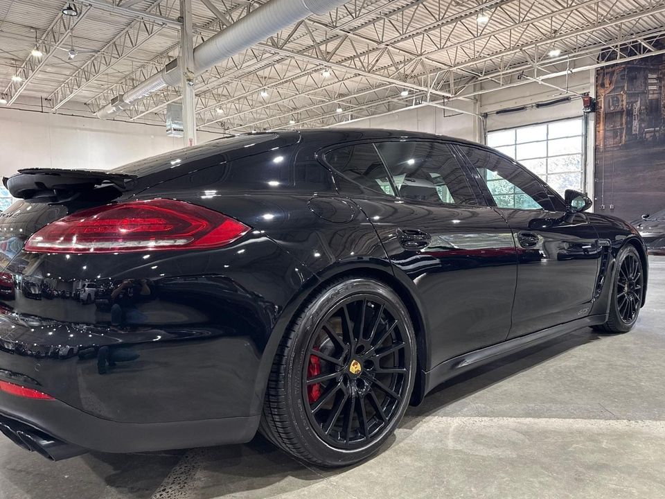 2015 Porsche Panamera