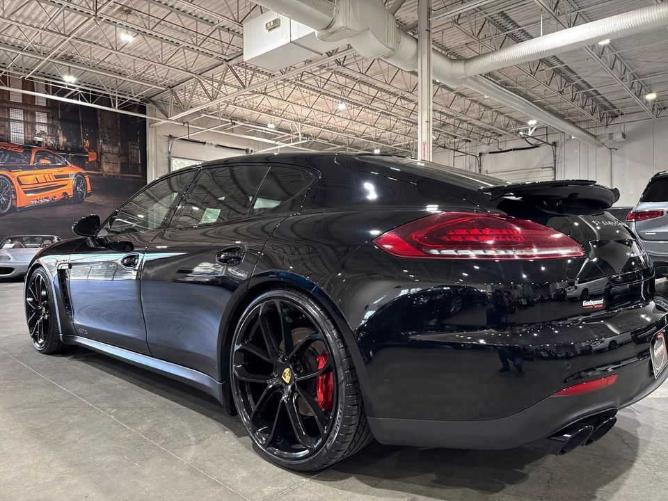 2015 Porsche Panamera