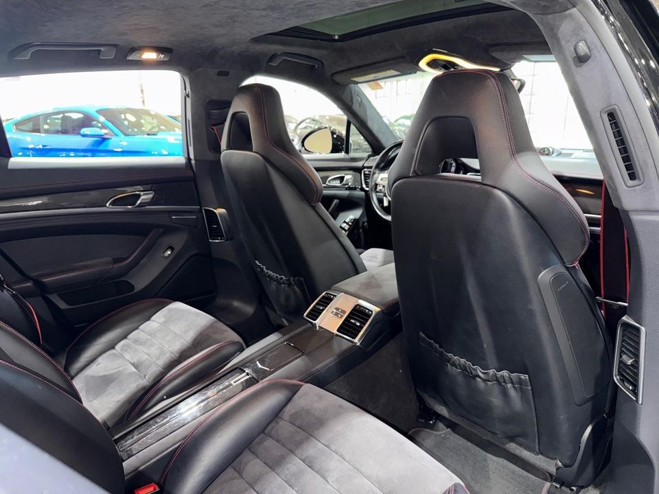 2015 Porsche Panamera