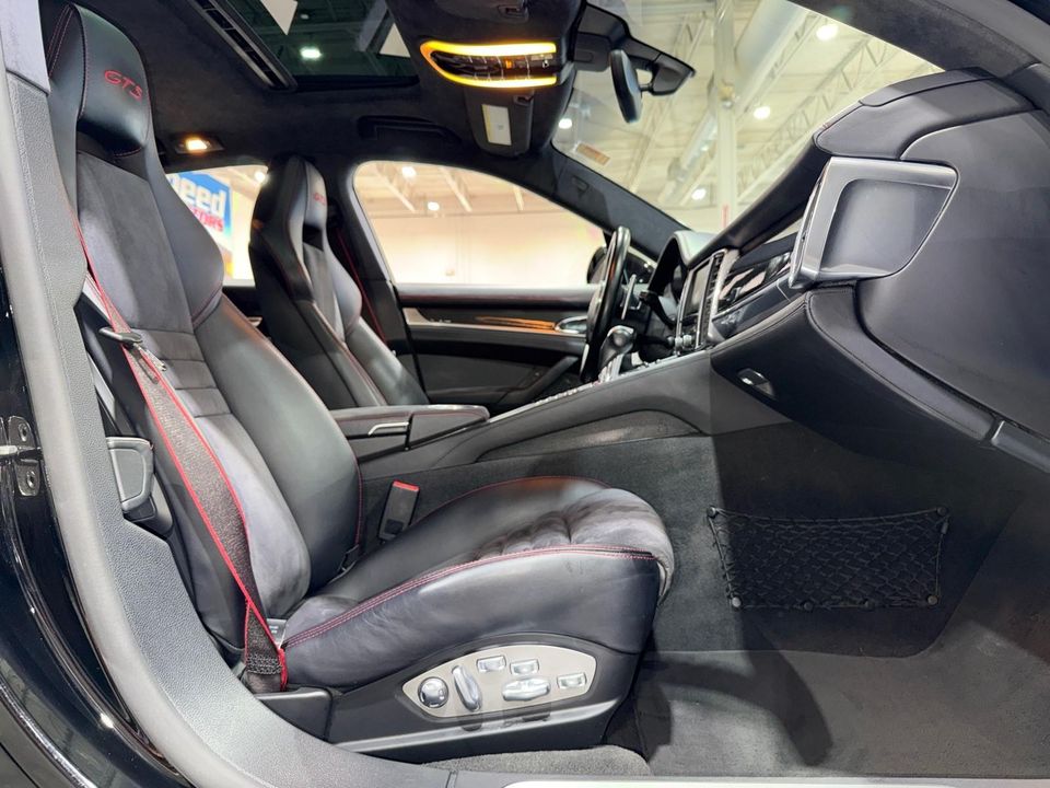 2015 Porsche Panamera