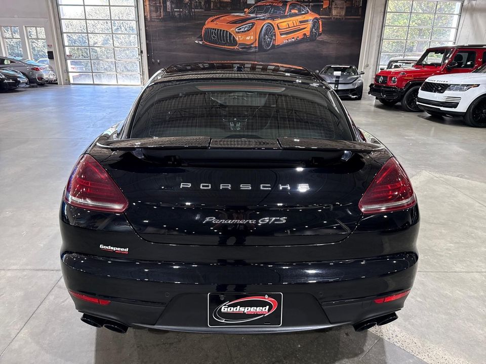 2015 Porsche Panamera