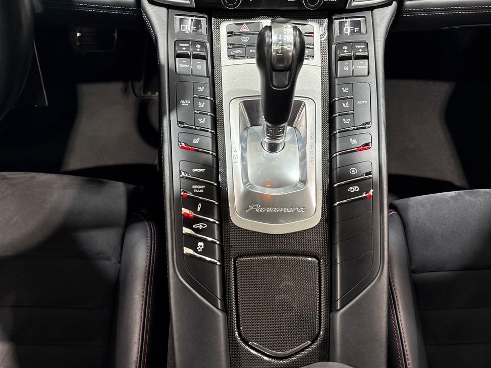 2015 Porsche Panamera