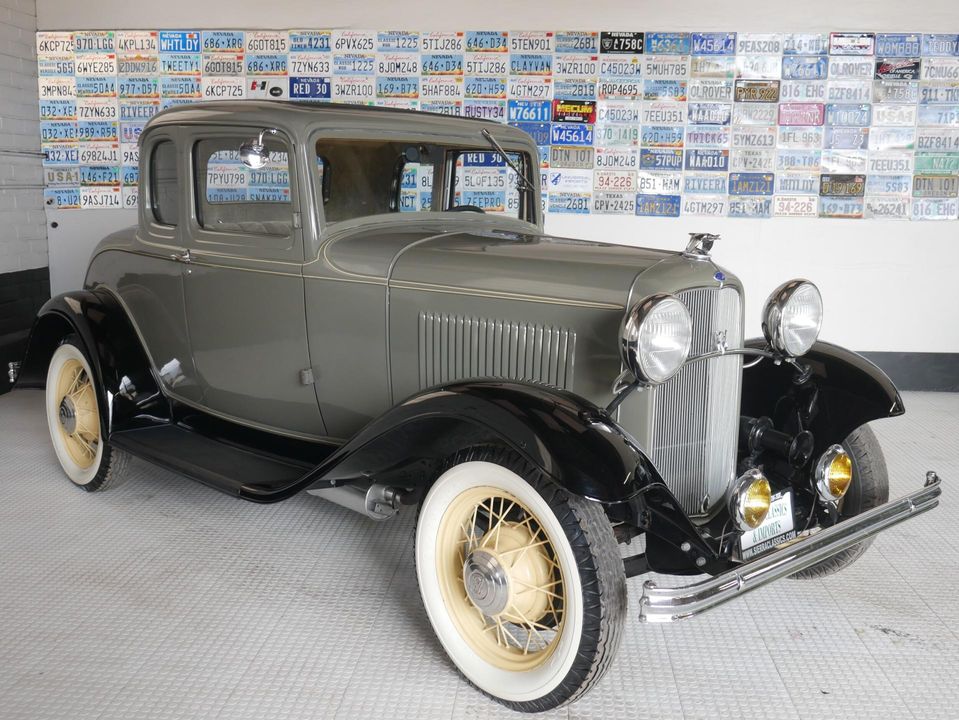 1932 Ford Model 18