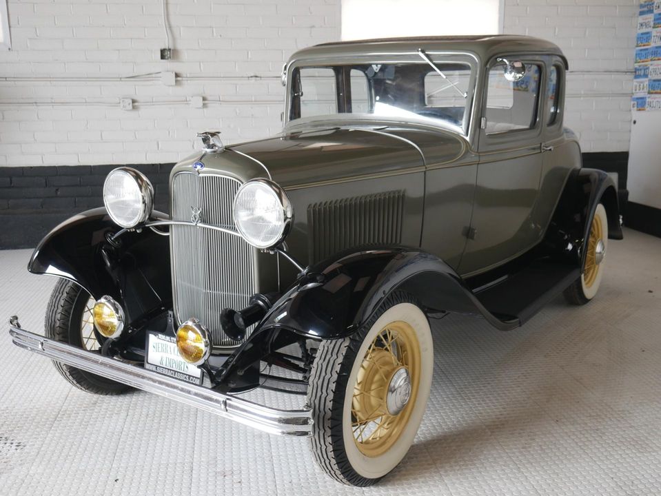 1932 Ford Model 18