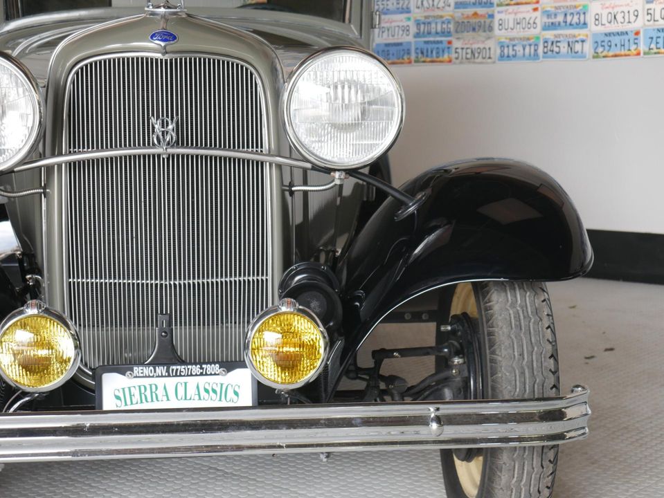 1932 Ford Model 18