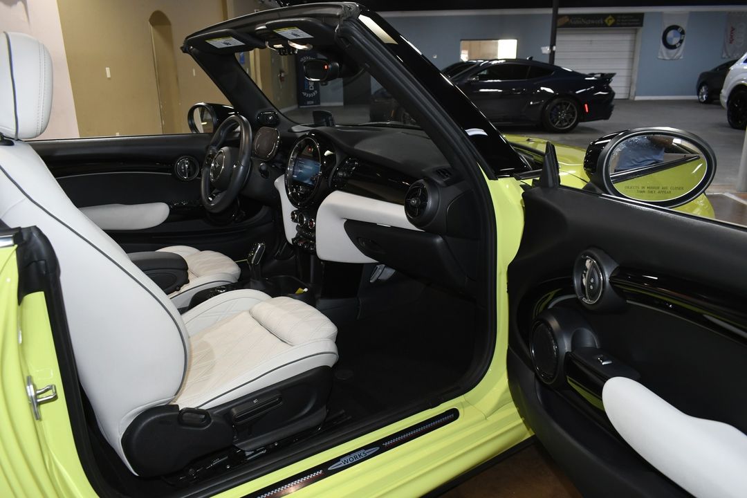 2024 MINI Convertible