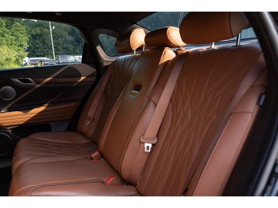 2021 Genesis G80