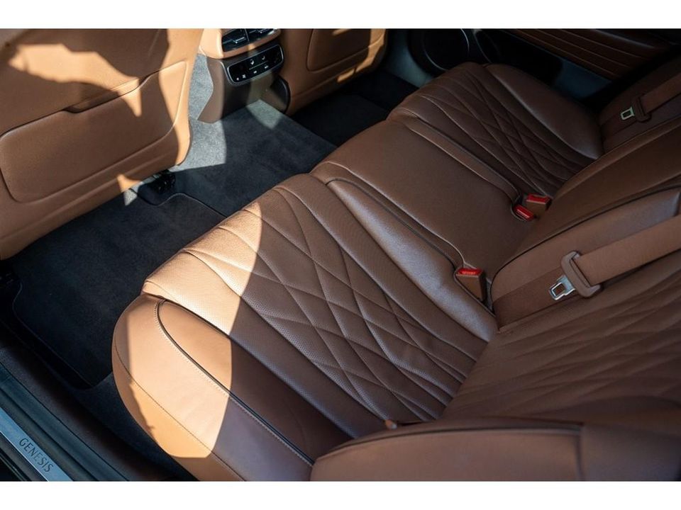 2021 Genesis G80