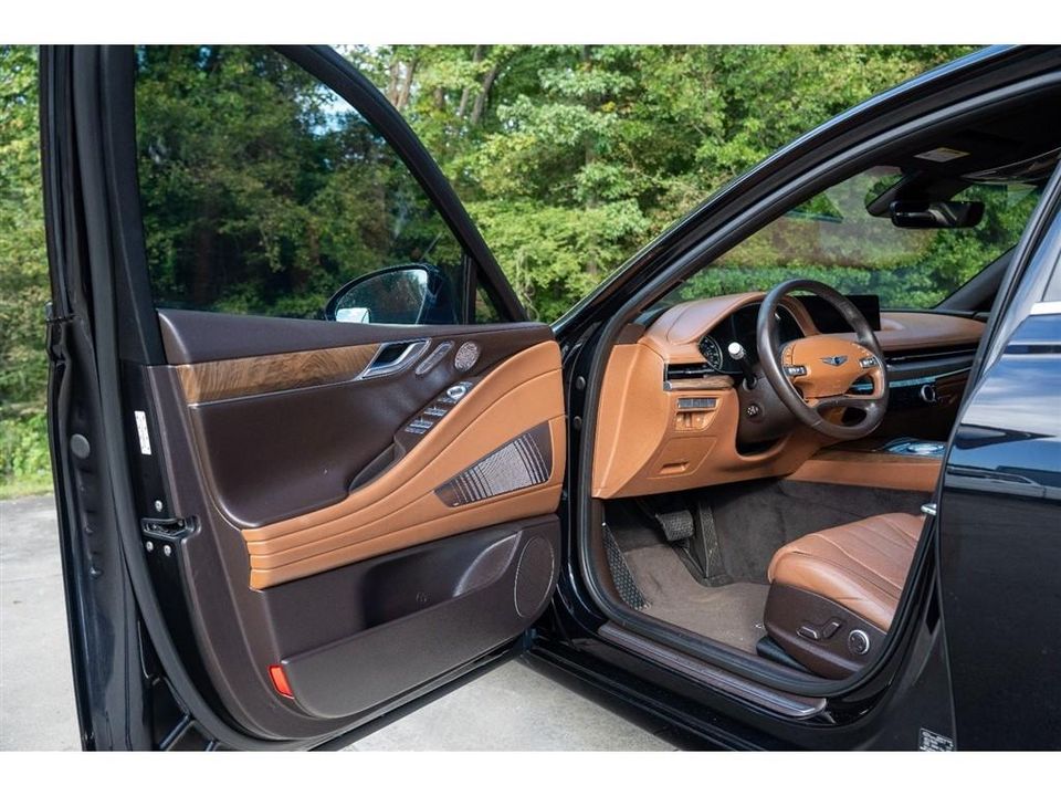 2021 Genesis G80