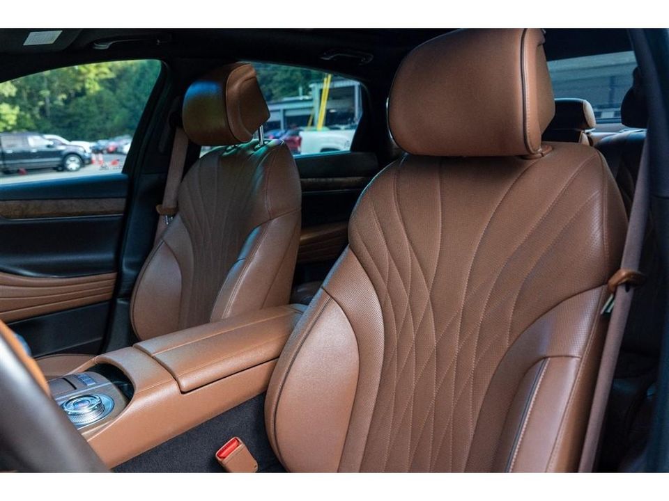 2021 Genesis G80