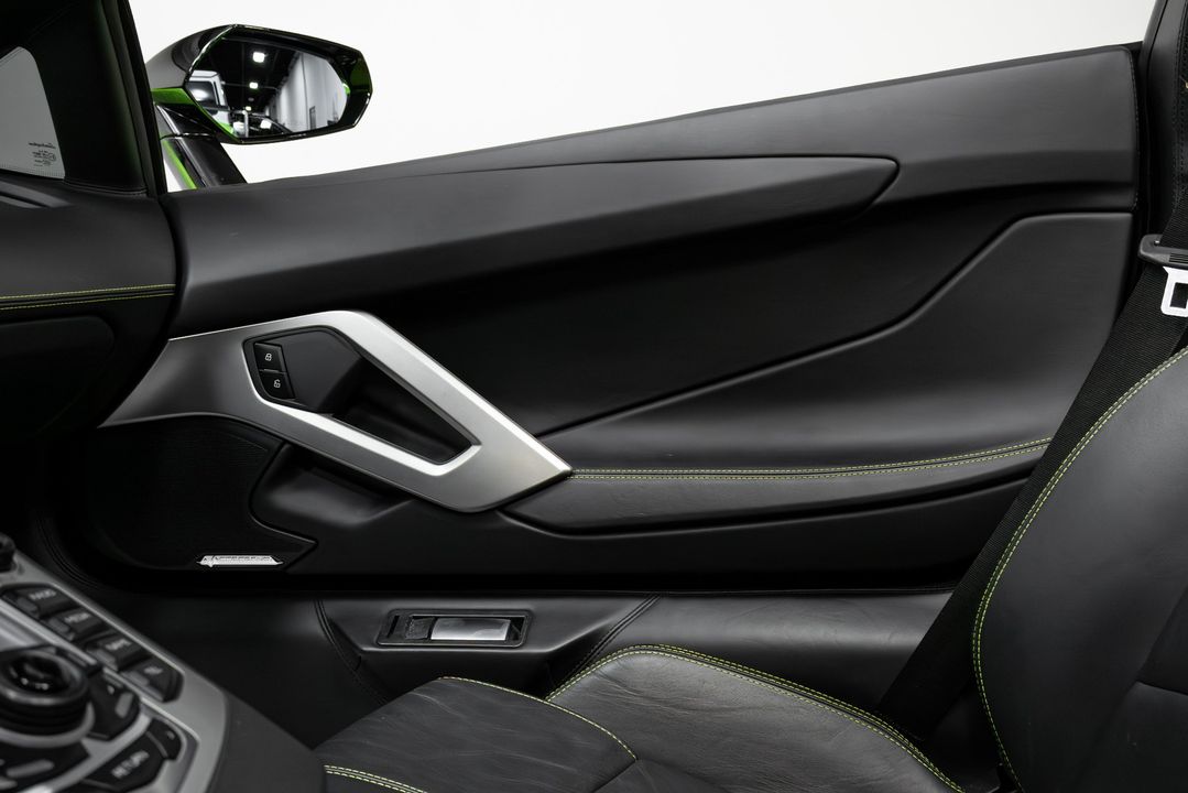 2015 Lamborghini Aventador