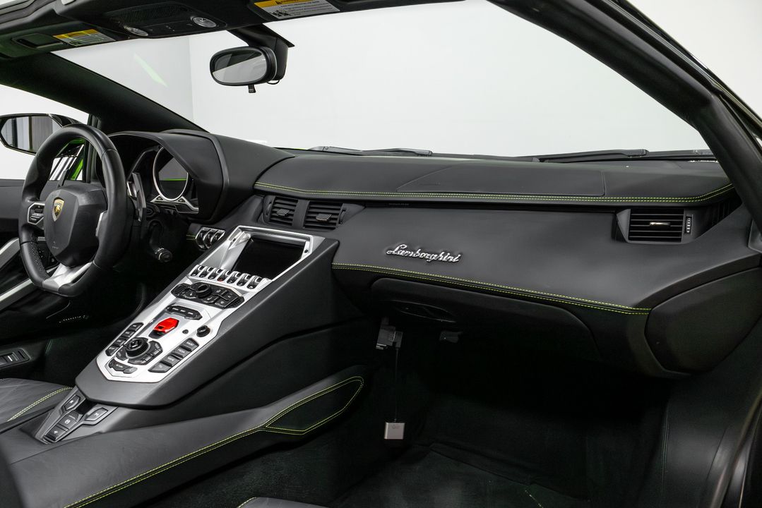 2015 Lamborghini Aventador