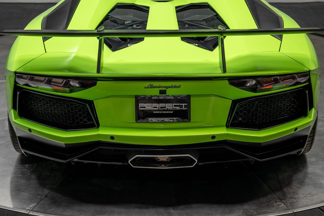 2015 Lamborghini Aventador