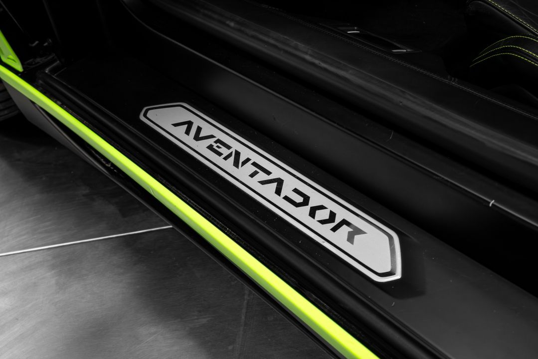 2015 Lamborghini Aventador