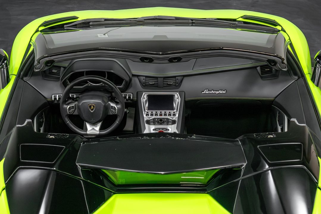 2015 Lamborghini Aventador