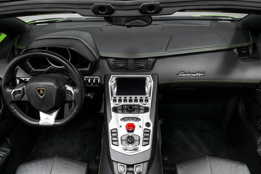 2015 Lamborghini Aventador