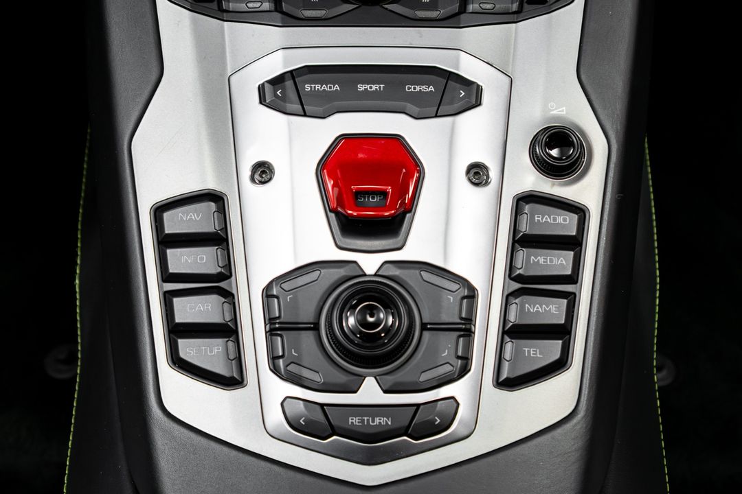 2015 Lamborghini Aventador