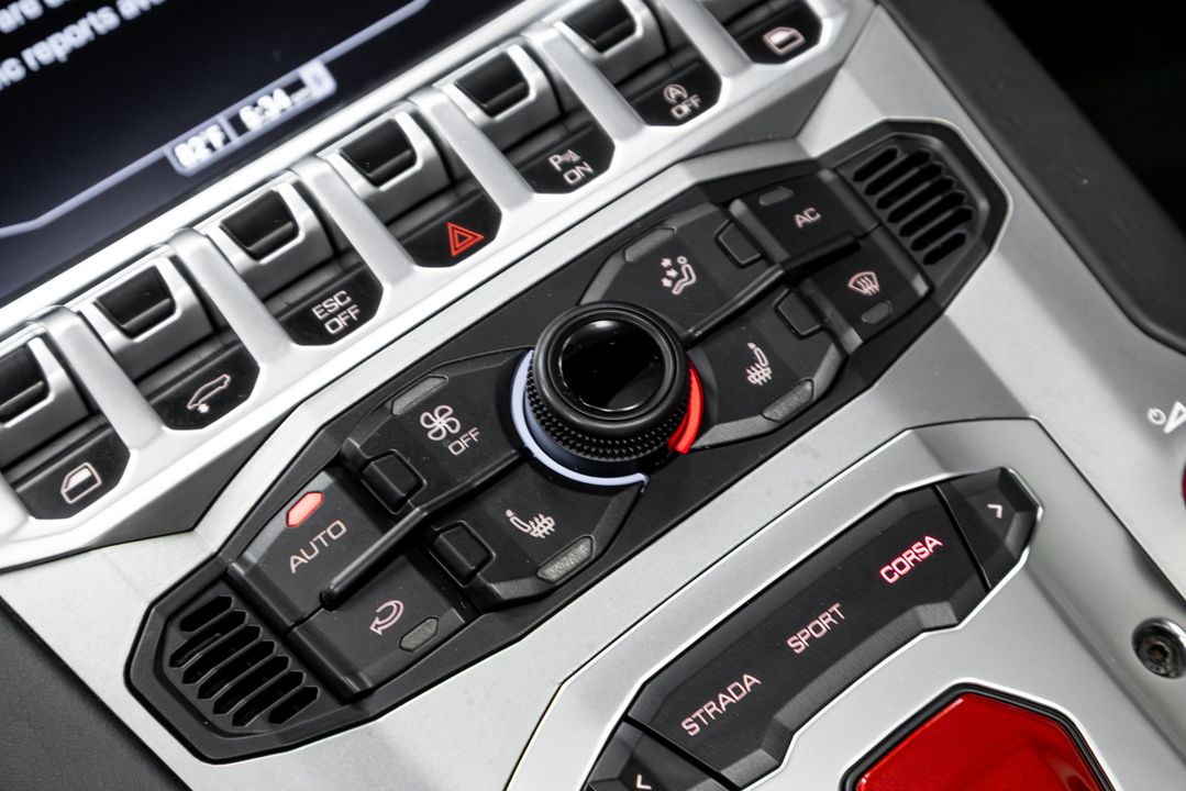 2015 Lamborghini Aventador