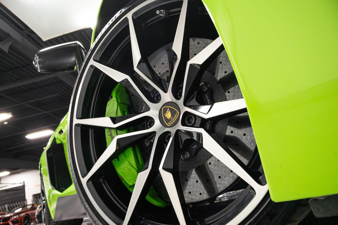 2015 Lamborghini Aventador