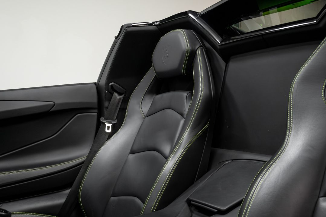 2015 Lamborghini Aventador