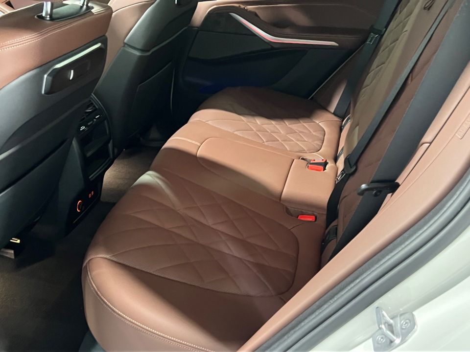 2024 BMW X5 50e Hybrid AWD