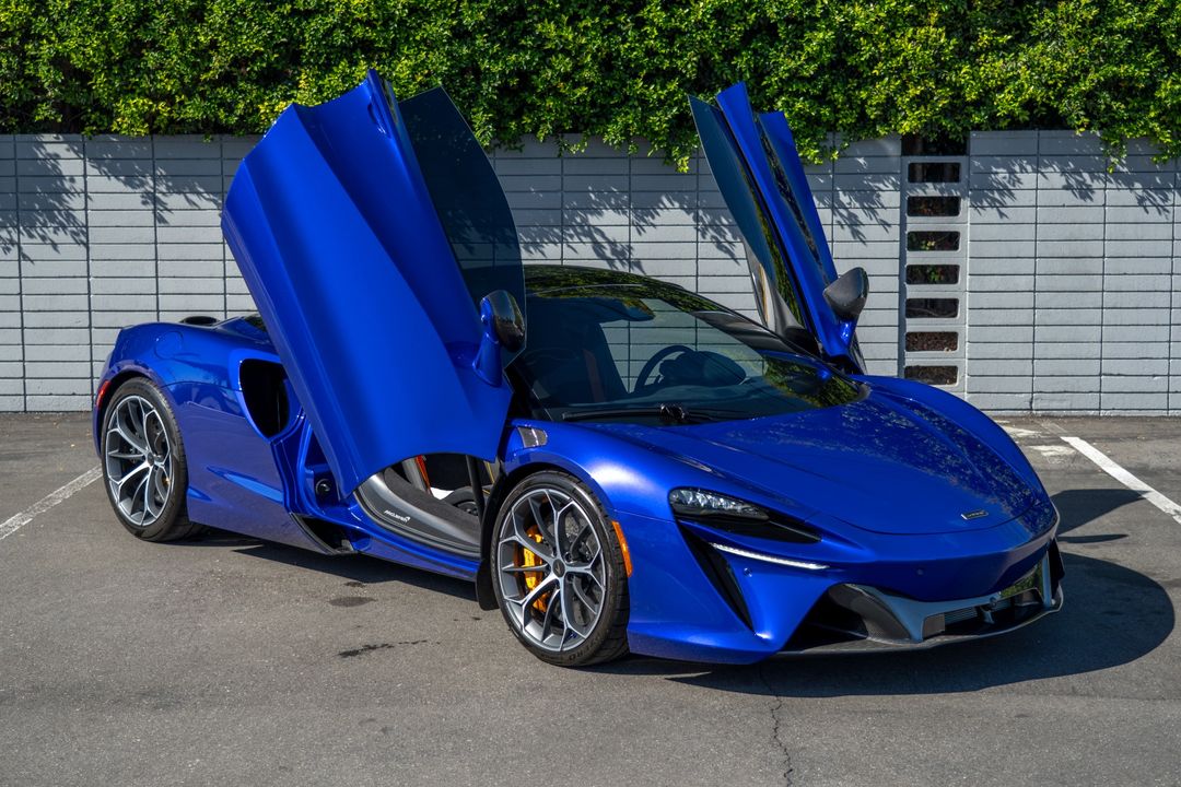 2025 McLaren Artura Spider