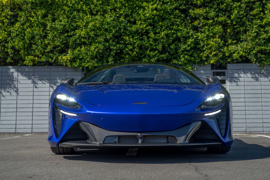 2025 McLaren Artura Spider