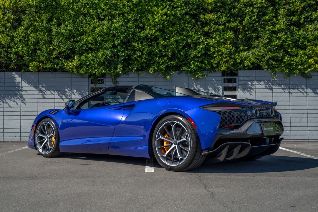 2025 McLaren Artura Spider