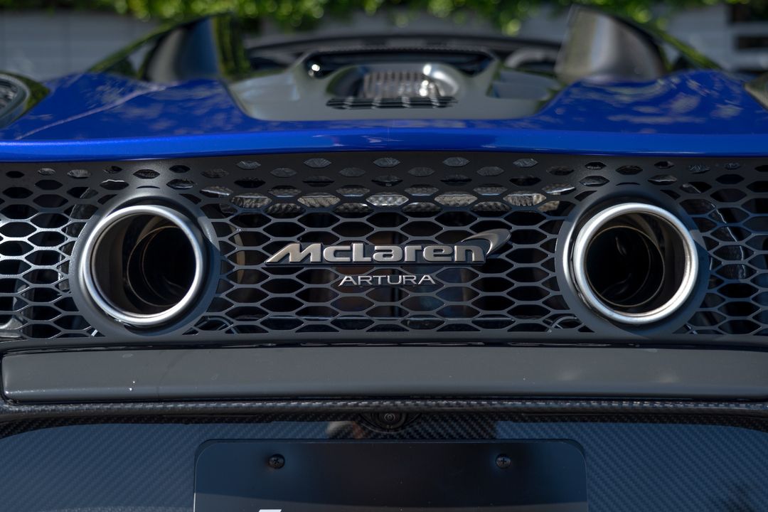2025 McLaren Artura Spider