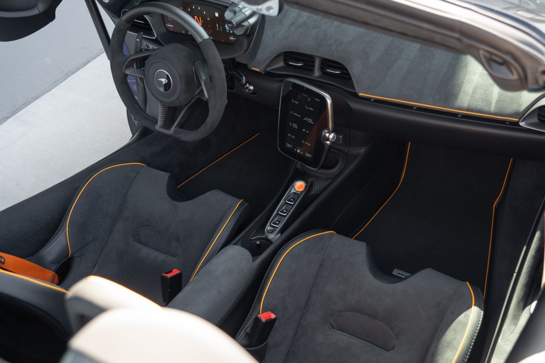 2025 McLaren Artura Spider