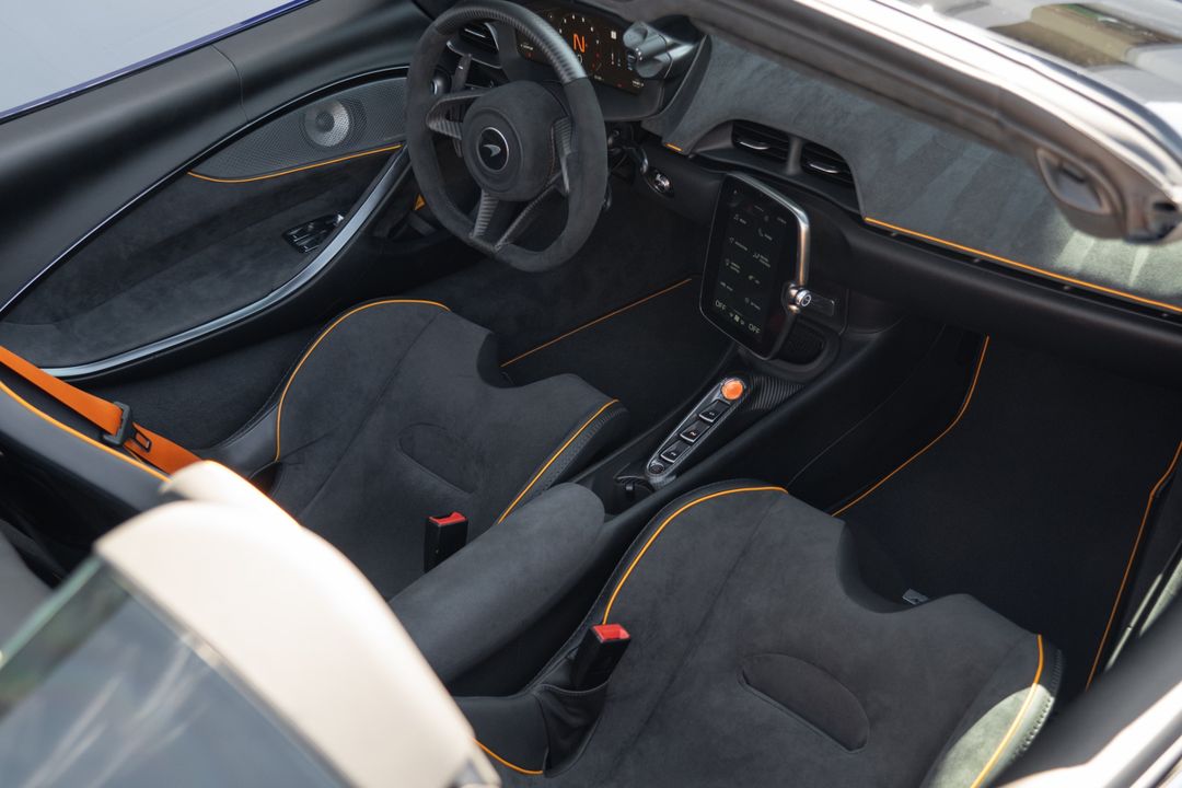 2025 McLaren Artura Spider