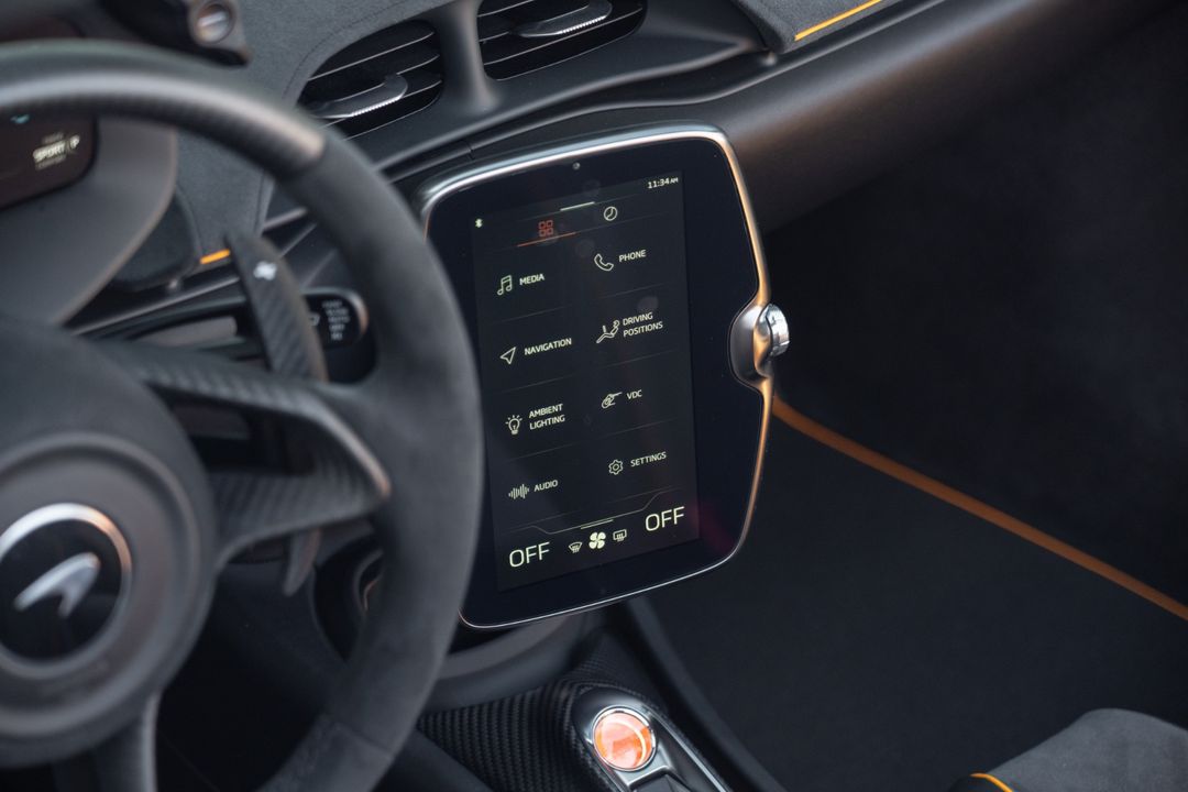 2025 McLaren Artura Spider