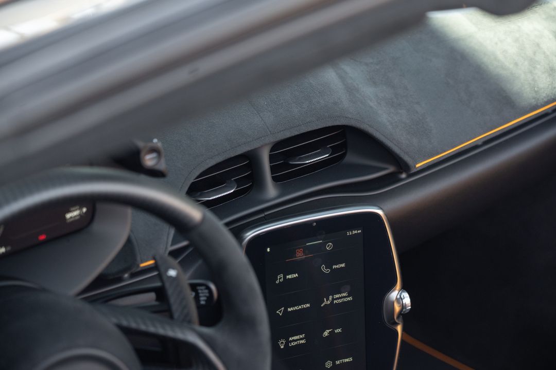 2025 McLaren Artura Spider