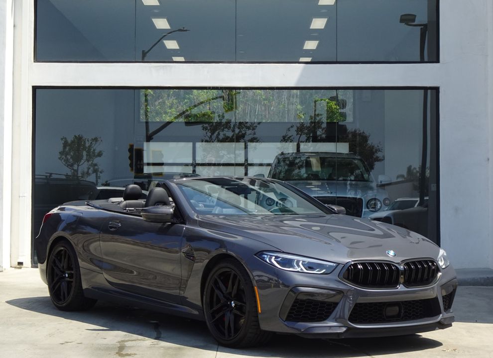 2022 BMW M8